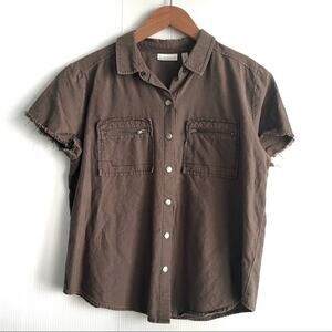 Leith distressed military style short sleeve top